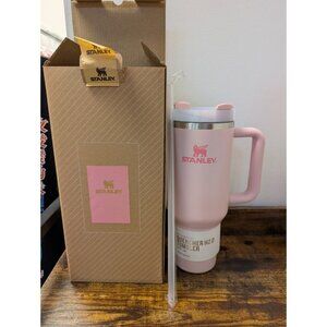 Stanley The Flowstate Quencher H2.0 Tumbler 40oz  Pink -New